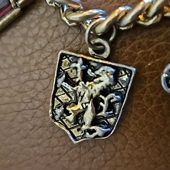 Vintage Medieval Renaissance Castlecore Shield Glass Charm Chain Bracelet - Picture 8 of 15